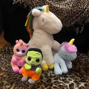 4 pc bundle of stuffed animals